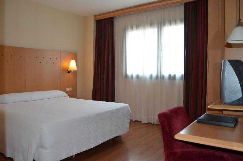 Catalonia La Maquinista Hotel Barcelona Exterior photo